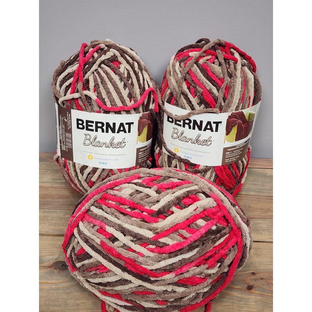 BERNAT BLANKET YARN Color 10422 RASPBERRY TRIFLE Large 10.5 Oz skein Lot Of 3